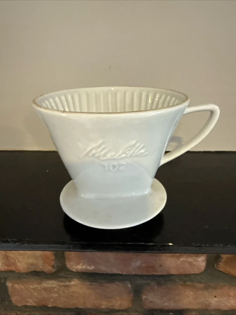 102 White Ceramic Coffee Dripper - White